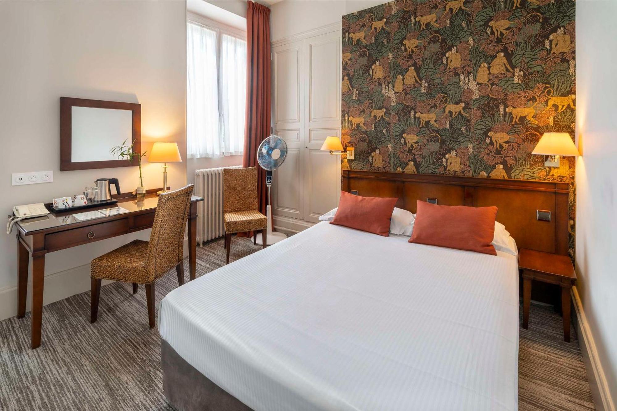Best Western De Diane Nevers Exterior photo
