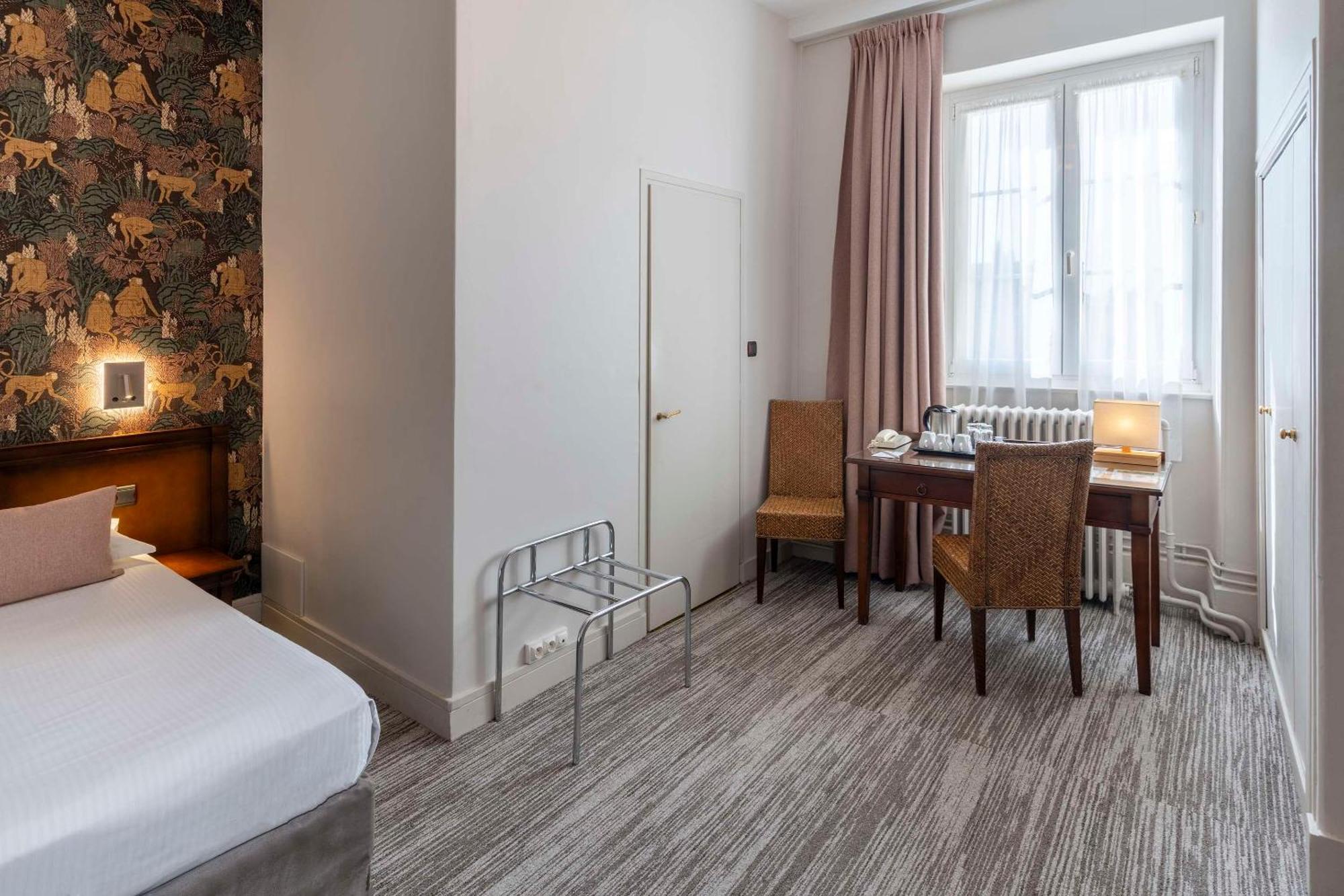 Best Western De Diane Nevers Exterior photo